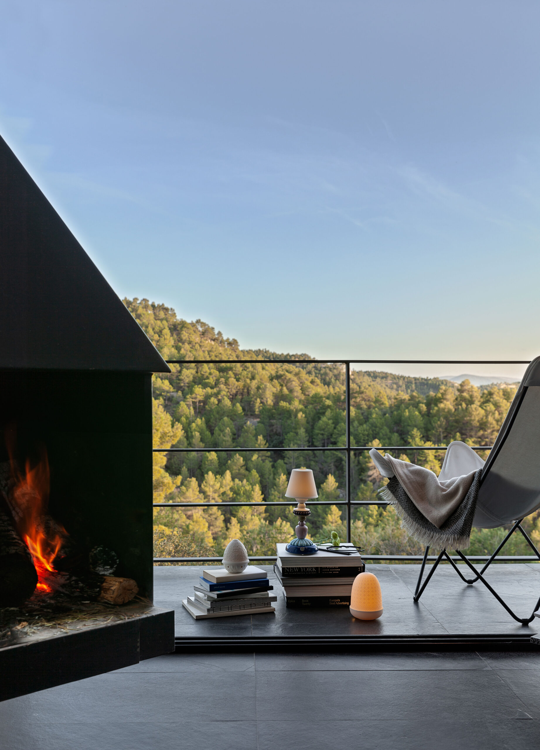 Sunflower Firefly Table Lamp. Blue 6 Sunflower Firefly Table Lamp. Blue 6