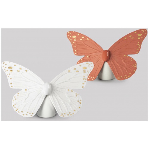 Butterfly Figurine. Golden Luster & White 8