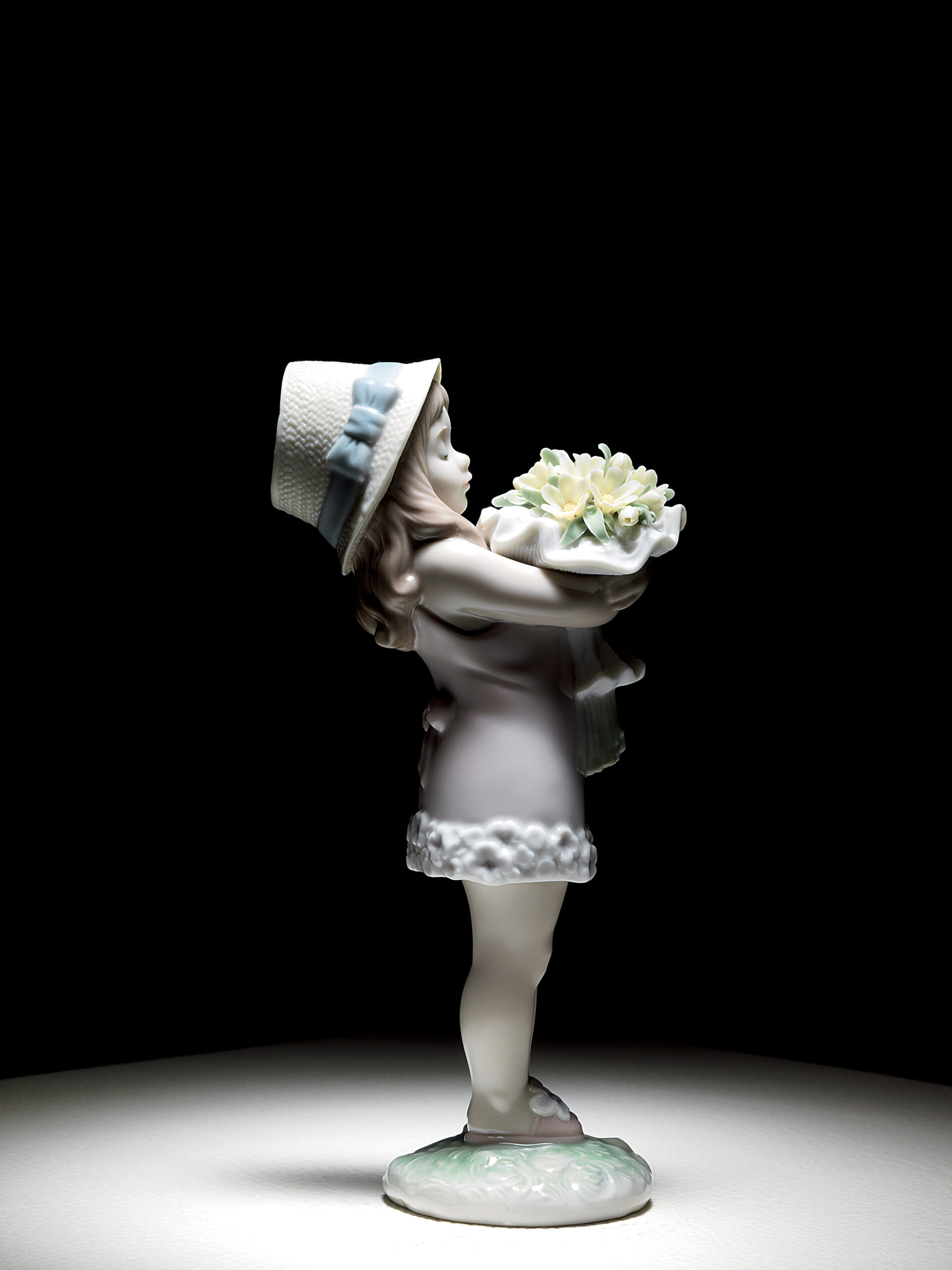 You Deserve The Best Girl Figurine 5 You Deserve The Best Girl Figurine 5