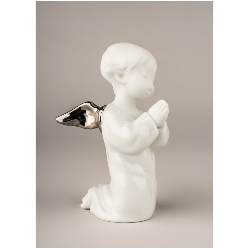 Angel Praying Angel Figurine. Silver Lustre 9