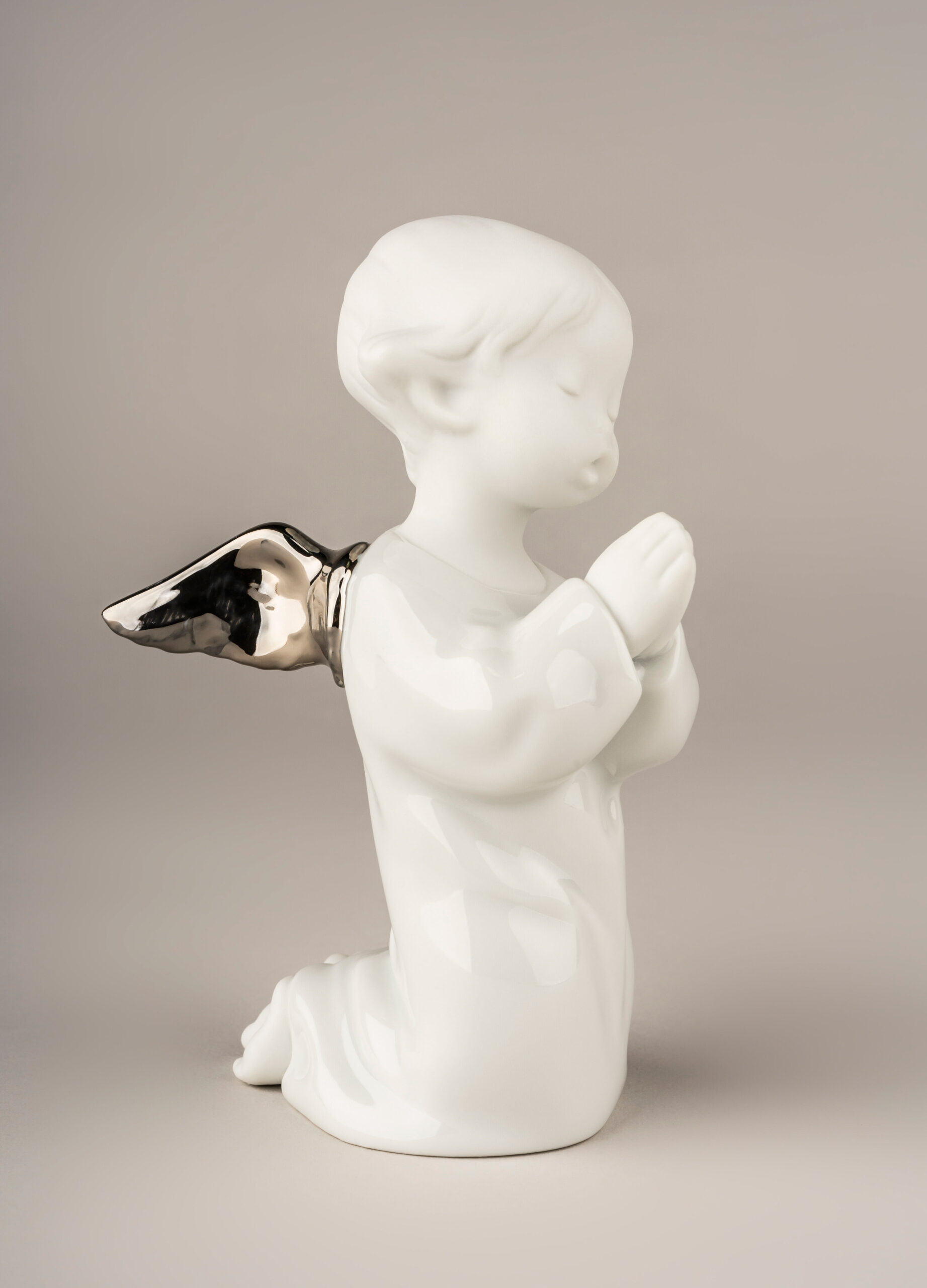 Angel Praying Angel Figurine. Silver Lustre 9 Angel Praying Angel Figurine. Silver Lustre 9