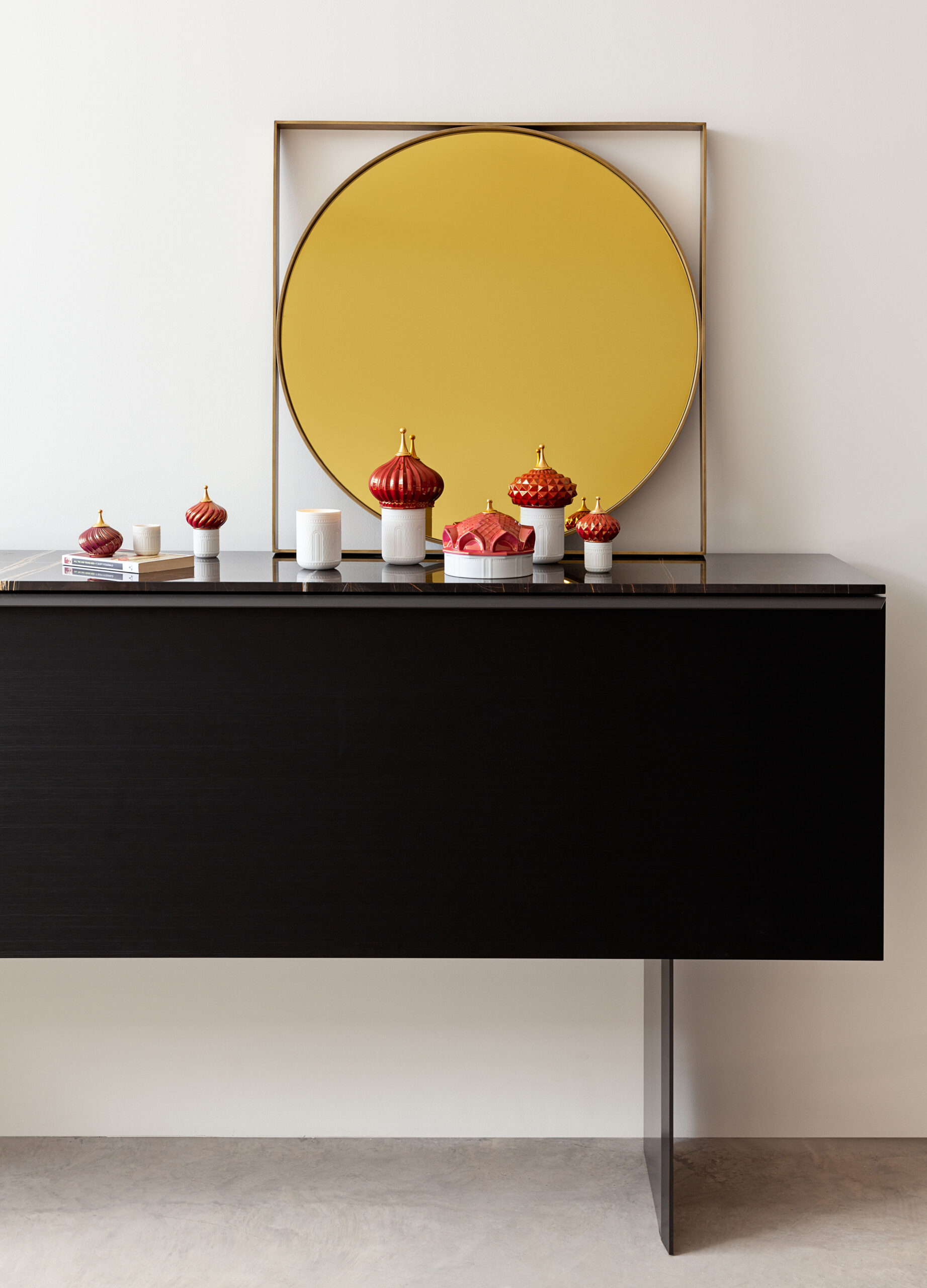 North Tower Candle 1001 Lights (ruby). Night approaches Scent 8 North Tower Candle 1001 Lights (ruby). Night approaches Scent 8