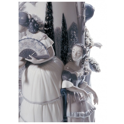 Ladies in The Garden Vase. Limited Edition. Grey and Silver Luster 8