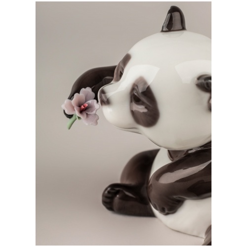 A Cheerful Panda Figurine 7