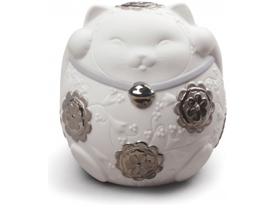 Maneki Neko II Figurine. Silver Lustre