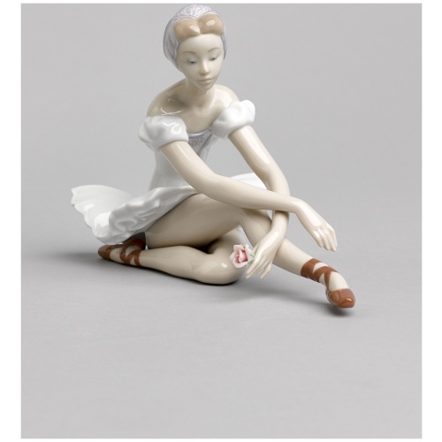 Rose Ballet Figurine 8