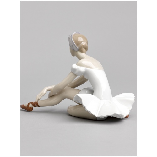 Rose Ballet Figurine 9