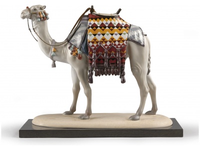 Camel Figurine Gloss. Limited Edition