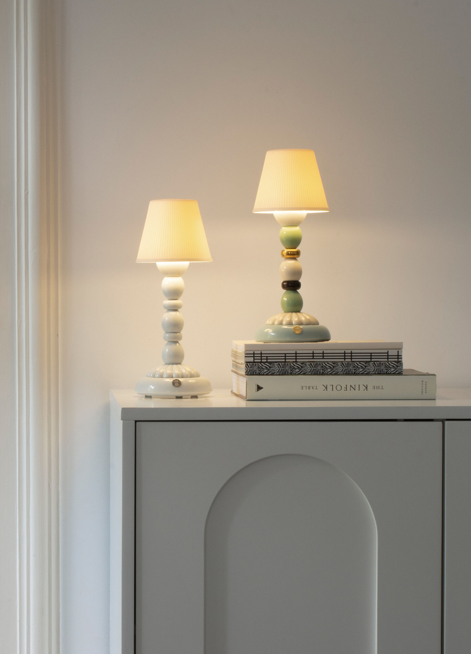 Palm Firefly Table Lamp. White 6 Palm Firefly Table Lamp. White 6