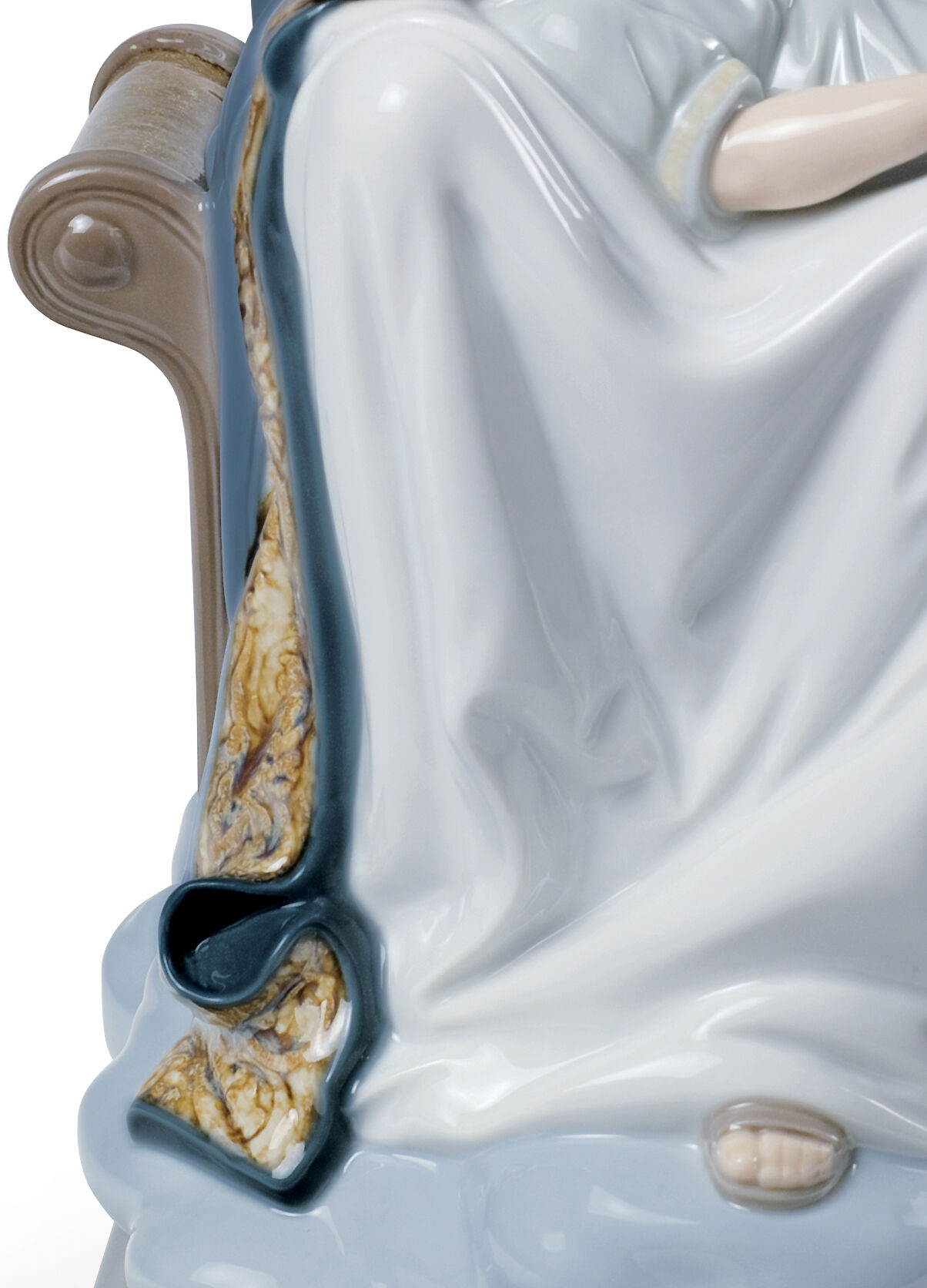 Our Lady of Divine Providence Figurine 7 Our Lady of Divine Providence Figurine 7