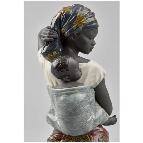 African Bond Mother Figurine 7