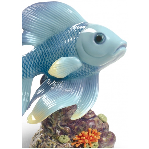 Pond Dreamer Fish Figurine 5