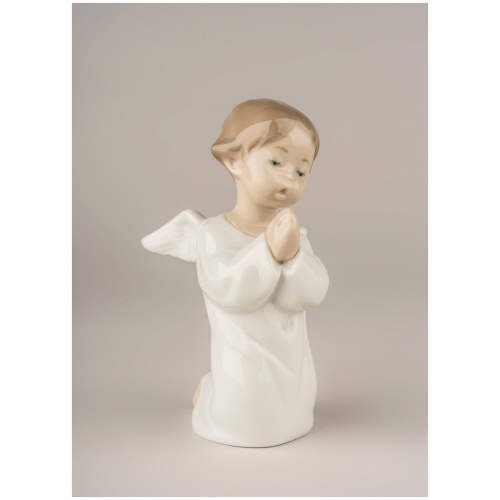 Angel Praying Figurine 9