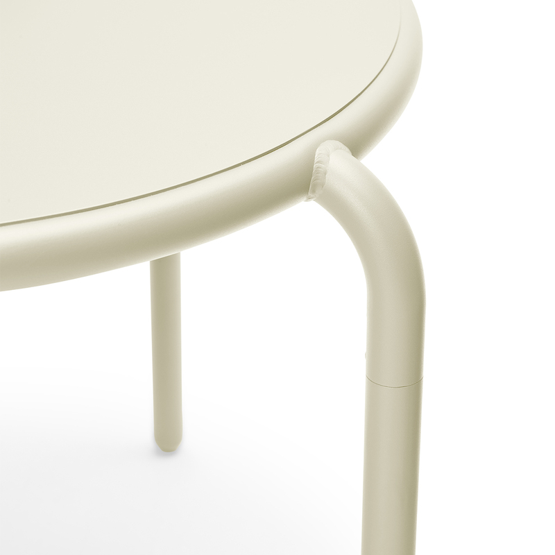 Toní Bistreau Bistro table Desert 16 Toní Bistreau Bistro table Desert 16