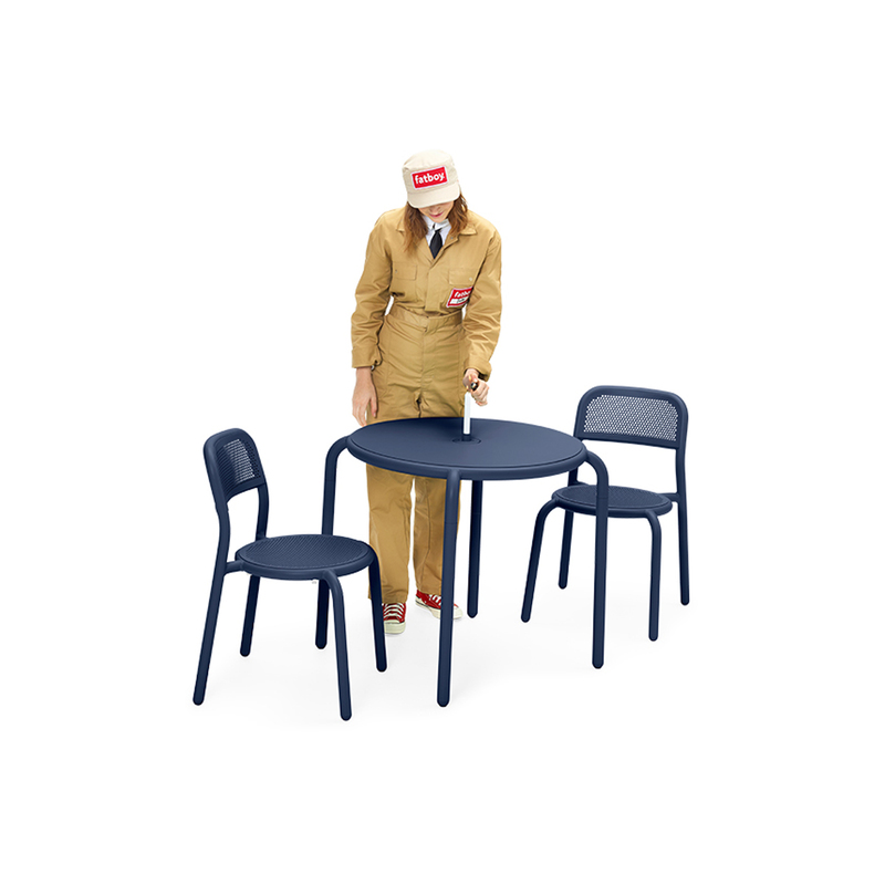 Toní Bistreau Bistro table Dark Ocean 5 Toní Bistreau Bistro table Dark Ocean 5