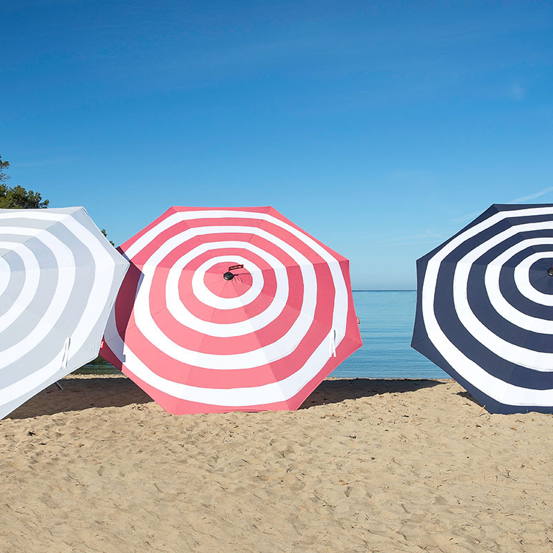 Parasol ø 350 cm Parasol Dark blue ø 350 cm 6 Parasol ø 350 cm Parasol Dark blue ø 350 cm 6