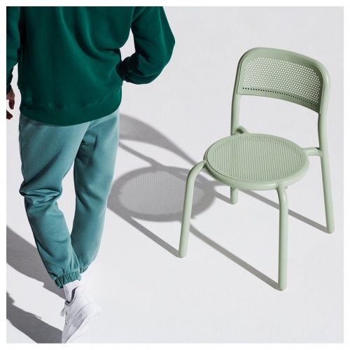 product_large_masterpiece_0117_06_FATBOY_ToniCC81_chair_mist_green_Model_02_Masterpiece_103807.jpg